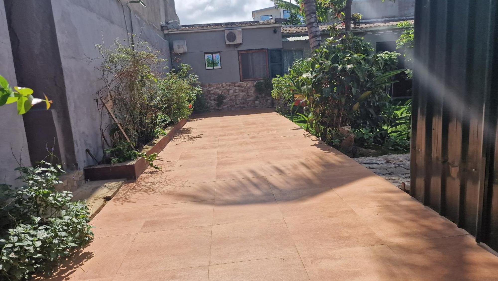 Monteiro Paradise Guest House 상투메 외부 사진